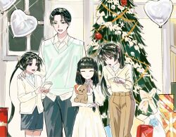  2boys 2girls :d ahoge alternate_costume alternate_hairstyle balloon black_hair black_pants black_shorts blunt_bangs box braid brown_pants cardigan casual christmas christmas_ornaments christmas_tree closed_eyes closed_mouth collared_shirt contemporary dress gift gift_box glint green_eyes green_sweater_vest hair_between_eyes hand_on_another's_shoulder hat heart_balloon high-waist_pants highres holding holding_gift holding_stuffed_toy houjou_tokiyuki_(nige_jouzu_no_wakagimi) jewelry juliet_sleeves long_hair long_sleeves low-tied_long_hair low_twin_braids mochizuki_ayako motoyui multiple_boys multiple_girls neck_ribbon necklace nige_jouzu_no_wakagimi one_side_up pants parted_bangs pink_eyes pink_ribbon pointing pointing_at_object ponytail puffy_sleeves ribbon s6yoyu8 sack santa_hat shirt shizuku_(nige_jouzu_no_wakagimi) shorts sidelocks_tied_back smile stuffed_animal stuffed_toy suwa_yorishige_(nige_jouzu_no_wakagimi) sweater sweater_vest teddy_bear tinsel twin_braids violet_eyes white_shirt window yellow_cardigan yellow_dress yellow_shirt yellow_sweater 