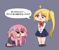  2girls ahoge all_fours blonde_hair bocchi_the_rock! chibi chibi_only commentary gotoh_hitori highres ijichi_nijika long_hair meme multiple_girls ner_(trickcal) orange_eyes parody pink_hair side_ponytail simple_background speaki_(trickcal) speakiposting_(meme) style_parody suwaneko translated 