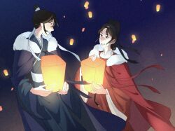  2girls absurdres black_eyes black_hair black_hat blue_cape blue_hanfu cape charathegay chinese_clothes commentary english_commentary fur-trimmed_cape fur_trim futou hanfu hat highres holding holding_lantern jing_wei_qing_shang lantern multiple_girls nangong_jingnu paper_lantern qiyan_agula red_cape red_hanfu sky_lantern smile topknot yellow_eyes 