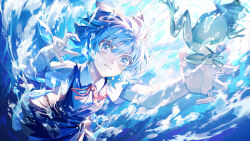  1girl air_bubble blue_bow blue_dress blue_eyes blue_hair bow bubble cirno closed_mouth collared_shirt commentary detached_wings dress frog hair_bow highres ice ice_wings medium_hair neck_ribbon pinafore_dress red_ribbon ribbon shirt short_sleeves sleeveless sleeveless_dress solo touhou underwater untranslatable_commentary water white_shirt wings yangsan_(2991076090) 