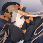  1girl abigail_williams_(fate) black_bow black_headwear blonde_hair blue_eyes bow eyelashes fate/grand_order fate_(series) frilled_sleeves frills hair_bow highres looking_at_viewer multiple_bows multiple_hair_bows open_mouth orange_bow sky solo star_(sky) starry_sky very_long_sleeves 