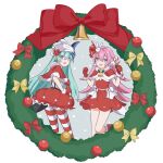  2girls :d arin_(1010_ssu) bangs beret blue_eyes blue_hair bow candy candy_cane christmas christmas_ornaments christmas_wreath dress food gloves hair_ornament hat highres holding holding_food honkai_(series) honkai_impact_3rd horns liliya_olenyeva long_hair looking_at_viewer looking_back multiple_girls open_mouth pink_hair red_bow red_dress red_gloves red_legwear rozaliya_olenyeva siblings simple_background single_horn smile snowing striped striped_legwear tail thigh-highs twins white_background white_headwear yellow_bow 