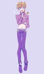  1boy blonde_hair braid cleavage_cutout clothing_cutout cosplay crop_top finger_to_mouth full_body giorno_giovanna green_eyes jojo_no_kimyou_na_bouken midriff purple_background ribbed_sweater sempon_(doppio_note) solo standing sweater turtleneck vento_aureo vinegar_doppio vinegar_doppio_(cosplay) 