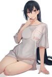  1girl alternate_costume arm_support bare_legs black_hair closed_mouth clothes_writing collarbone eyebrows_visible_through_hair hair_between_eyes highres kantai_collection kasumi_(skchkko) light_smile long_hair looking_at_viewer nagato_(kancolle) red_eyes shirt short_sleeves simple_background solo white_background white_shirt 