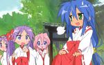  hiiragi_kagami hiiragi_tsukasa izumi_konata japanese_clothes lucky_star miko takara_miyuki 