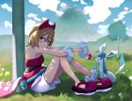  1girl absurdres against_tree anklet bangs blonde_hair blue_eyes blush bracelet closed_mouth clouds collar commentary_request day from_side glaceon grass green_bag hair_between_eyes hairband highres holding holding_poke_ball irida_(pokemon) jewelry looking_at_viewer medium_hair mountain outdoors poke_ball poke_ball_(legends) pokemon pokemon_(creature) pokemon_(game) pokemon_legends:_arceus red_footwear red_hairband red_shirt ryoha_kosako sash shirt shoes shorts sitting sky strapless strapless_shirt tree waist_cape white_shorts 