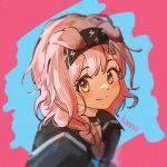  animal_ears arknights bangs black_choker black_hairband black_jacket blue_background braid cat_ears choker closed_mouth commentary_request eyebrows_visible_through_hair goldenglow_(arknights) hair_ornament hair_over_shoulder hairband hairclip highres jacket lightning_bolt_symbol long_hair looking_at_viewer pink_background pink_hair qiantingmao signature single_braid smile two-tone_background upper_body yellow_eyes 