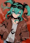  1girl alternate_hairstyle brown_jacket commentary denim earrings eyelashes eyewear_on_head frown green_eyes green_hair hands_in_pockets hatsune_miku highres jacket jeans jewelry keijou_(cave) looking_at_viewer looking_up necklace pants red_background shirt short_hair simple_background solo steam suna_no_wakusei_(vocaloid) sunglasses twintails unhappy upper_body vocaloid white_shirt 