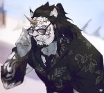  1boy animal_ears animal_nose avatar_(ff14) belov_w black_fur black_hair black_shirt blurry blurry_background body_fur buttons collared_shirt commentary_request day dress_shirt fang fang_out final_fantasy final_fantasy_xiv furry furry_male glasses grey_fur hand_on_eyewear hand_up horns hrothgar korean_commentary long_hair male_focus mature_male medium_hair multicolored_fur muscular muscular_male outdoors pectoral_cleavage pectorals shirt short_sleeves single_horn snout solo upper_body white_fur 