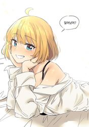  1girl bangs black_bra blonde_hair blue_eyes blush bra bra_strap breasts elbow_rest eyebrows_visible_through_hair griffon_(last_origin) grin ichihyaku_nanajuu korean_text last_origin looking_at_viewer lying off_shoulder on_stomach shirt simple_background smile solo translation_request underwear white_background white_shirt 