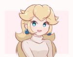  1girl alternate_costume aqua_eyes bangs blonde_hair casual chocomiru crown crown_removed earrings eyebrows_visible_through_hair jewelry long_hair long_sleeves looking_at_viewer lowres nose open_mouth princess_peach simple_background smile solo super_mario_bros. tan_shirt tiara_removed turtleneck upper_body 