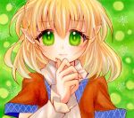  1girl arm_warmers bangs blonde_hair blush brown_shirt closed_mouth commentary_request eyebrows_visible_through_hair green_background green_eyes hair_between_eyes highres looking_at_viewer mizuhashi_parsee pointy_ears scarf shirt short_hair solo touhou upper_body white_scarf yuuki_hana_(jtnp5334) 
