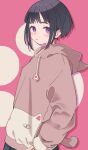  1girl animal_print black_hair blush cat_print commentary_request highres hood hood_down hoodie long_sleeves looking_at_viewer namaonpa original parted_lips pink_background short_hair solo upper_body violet_eyes 