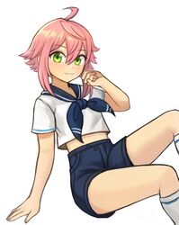  1boy :3 ahoge bangs bare_arms black_shorts commentary crop_top ensemble_stars! eyebrows_visible_through_hair green_eyes hair_between_eyes highres himemiya_touri kneehighs looking_at_viewer male_focus otoko_no_ko pink_hair sailor_collar short_hair short_sleeves shorts simple_background smile solo sookmo white_background white_legwear 