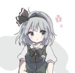  1girl bangs black_bow black_bowtie black_hairband bow bowtie closed_mouth eyebrows_visible_through_hair ghost green_eyes grey_hair hairband highres konpaku_youmu konpaku_youmu_(ghost) looking_to_the_side short_hair short_sleeves smile solo touhou upper_body white_background zabuton_(mgdw5574) 