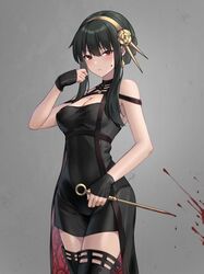  1girl barefoot black_dress black_hair blood blood_on_weapon breasts closed_mouth dagger dress fingerless_gloves gloves hairband highres holding holding_dagger holding_weapon horn_ornament horns knife looking_at_viewer off-shoulder_dress off_shoulder red_eyes simple_background spy_x_family thigh-highs weapon yaki_mayu yor_briar 