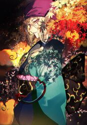  1boy absurdres bandana blonde_hair blue_kimono facepaint flower from_side highres japanese_clothes kimono kusuriuri_(mononoke) leaf looking_to_the_side mononoke mura_karuki obi pointy_ears print_kimono purple_bandana sash shadow sideways_glance solo violet_eyes 