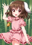  1girl :d animal_ears arm_up bamboo bamboo_forest bangs belt blush brown_hair carrot_necklace commentary_request dress eyebrows_visible_through_hair forest hair_between_eyes hand_up highres inaba_tewi nature one-hour_drawing_challenge open_mouth pink_dress puffy_short_sleeves puffy_sleeves rabbit_ears rabbit_tail red_belt red_eyes ruu_(tksymkw) short_hair short_sleeves smile solo tail touhou 