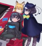  +_+ 3girls :d animal_ears antennae arcade_cabinet bangs behind_another bird_girl bird_tail bird_wings black_cape black_hair black_sweater blonde_hair bow bowtie brown_hair cape cloak closed_mouth commentary_request extra_ears ezo_red_fox_(kemono_friends) fox_ears grey_background hair_between_eyes hat head_wings highres kemono_friends kosai_takayuki leaning_forward leggings long_hair long_sleeves looking_at_object medium_hair multicolored_bow multicolored_bowtie multicolored_hair multiple_girls open_mouth pantyhose parted_bangs playing_games sega simple_background sitting smile standing superb_bird-of-paradise_(kemono_friends) sweater tail tan two-tone_hair video_game violet_eyes western_parotia_(kemono_friends) wide-eyed wings yellow_eyes 