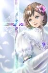  1girl aqua_eyes avatar_(ff11) brown_hair closed_mouth dress elbow_gloves eyelashes feathers final_fantasy final_fantasy_xi flower gloves hair_flower hair_ornament highres hume pink_flower pink_lips piyoco puffy_short_sleeves puffy_sleeves short_hair short_sleeves solo white_dress white_feathers white_gloves 