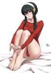  1girl artist_name bangs barefoot bed_sheet black_hair breasts closed_mouth commentary eyebrows_visible_through_hair feet hair_between_eyes hairband head_tilt highres knees_up large_breasts legs long_hair looking_at_viewer medium_breasts no_panties own_hands_together red_eyes red_sweater sidelocks sitting solo spy_x_family sweater thighs tierla toes white_background white_hairband yor_briar 