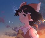  1girl abukawa_honpo ascot bangs bare_shoulders black_hair blue_sky blush bow closed_mouth clouds cloudy_sky collared_dress detached_sleeves dress frills gradient gradient_sky grey_eyes hair_ornament hair_tubes hakurei_reimu highres light long_sleeves looking_at_viewer orange_sky red_bow red_dress shadow short_hair signature sky smile solo sunlight sunset touhou upper_body wide_sleeves yellow_ascot yellow_sky 