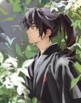 1boy bangs black_hair black_kimono chungmyung closed_mouth highres japanese_clothes kimono leaf long_hair looking_away male_focus ponytail profile qs_g_g red_eyes return_of_the_mount_hua_sect solo upper_body 