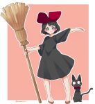  1girl bangs black_dress black_hair blue_eyes bob_cut border bow broom brown_footwear cat commentary_request dress flats gesture hair_bow highres holding holding_broom jiji_(majo_no_takkyuubin) kiki_(majo_no_takkyuubin) looking_at_viewer majo_no_takkyuubin medium_dress namatyoco open_mouth outline outside_border partial_commentary pink_background red_bow short_hair short_sleeves smile solo standing twitter_username white_border white_outline 