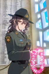  1girl absurdres belt black_belt black_necktie blue_sky brown_eyes brown_hair campaign_hat chinese_commentary clouds commentary_request conscript96 flower flower_necklace green_hat green_jacket hat highres holding jacket lei looking_at_viewer necktie pennsylvania_(warship_girls_r) police police_uniform policewoman ribbon_bar sky solo uss_arizona_memorial warship_girls_r 