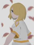  1boy absurdres blonde_hair blurry closed_mouth clothing_cutout commentary_request falling_leaves frown grey_eyes highres jewelry leaf lilia_(riraichan) male_focus medium_hair necklace pokemon pokemon_(game) pokemon_legends:_arceus shirt short_sleeves shoulder_cutout solo upper_body volo_(pokemon) white_shirt younger 