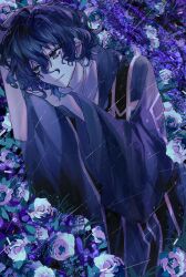  1boy black_coat blue_eyes blue_hair blue_theme chinese_commentary coat commentary_request crying crying_with_eyes_open flower highres long_sleeves male_focus medium_hair outdoors qian_qian_qian_(anyinuoyouquantianxiazuihaodewenrou18598) rain rose saibou_shinkyoku shirt solo stole tears upper_body utsugi_noriyuki wavy_hair white_flower white_rose white_shirt wide_sleeves 