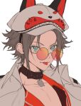 1boy animal_collar baseball_cap blue_eyes brown_collar brown_hair collar collarbone collared_jacket flat_color fox_hat from_side hat jacket looking_at_viewer male_focus multicolored_eyes mysta_rias nijisanji nijisanji_en open_clothes open_jacket portrait round_eyewear short_hair simple_background slit_pupils solo studded_collar sunglasses tongue tongue_out uid_00 virtual_youtuber white_background 