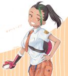  1girl black_hair breasts brown_background brown_necktie brown_shorts collared_shirt commentary_request drawstring dress_shirt elbow_gloves fingerless_gloves gloves green_hair grin hand_on_hip highres holding holding_poke_ball looking_at_viewer medium_breasts multicolored_hair necktie nemona_(pokemon) nikki_kyousuke orange_eyes pink_gloves poke_ball poke_ball_(basic) pokemon pokemon_(game) pokemon_sv shirt short_sleeves shorts side_ponytail signature smile solo streaked_hair striped striped_shorts tan translation_request two-tone_background vertical-striped_shorts vertical_stripes white_background white_shirt 