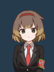  1girl :< armband black_jacket blue_background brown_eyes brown_hair closed_mouth commentary hairband highres jacket lobotomy_corporation looking_at_viewer malkuth_(project_moon) multicolored_hair necktie project_moon red_armband red_hairband red_necktie shirt short_hair simple_background solo synaaap white_shirt 