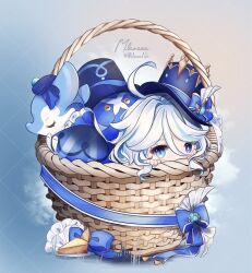  1girl basket blue_bow blue_eyes blue_gemstone blue_hat blue_pupils blue_streaks bow commentary drop-shaped_pupils furina_(genshin_impact) gem genshin_impact gentilhomme_usher hair_between_eyes hat heterochromia in_basket in_container looking_at_viewer mademoiselle_crabaletta milavana multicolored_hair peeking_out streaked_hair surintendante_chevalmarin symbol-shaped_pupils white_hair 