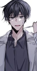  1boy :d black_eyes black_hair black_shirt coat collared_shirt haseta_08 highres holding holding_scalpel kim_dokja looking_at_viewer male_focus omniscient_reader&#039;s_viewpoint open_clothes open_coat red_pupils scalpel shirt short_hair smile solo upper_body white_coat 