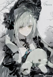  1girl absurdres animal_ears arknights bang_dream! bang_dream!_it&#039;s_mygo!!!!! bare_tree black_bonnet black_bow black_choker black_dress bonnet bow chinese_commentary choker closed_mouth commentary_request dress expressionless floppy_ears frilled_dress frills gothic_lolita green_hair hair_ornament highres holding holding_stuffed_toy juliet_sleeves lolita_fashion long_hair long_sleeves outdoors puffy_sleeves qing_yan_xia rabbit_ears rabbit_girl solo stuffed_animal stuffed_rabbit stuffed_toy tree upper_body wakaba_mutsumi wakaba_mutsumi_(marionette&#039;s_id) watermark weibo_watermark x_hair_ornament yellow_eyes 