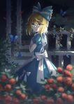  1girl alice_(konokikiki) blonde_hair blue_butterfly blurry blurry_foreground bow bug butterfly dress flower garden green_eyes hair_bow highres konokikiki looking_to_the_side open_mouth original rose scared short_hair short_sleeves solo 