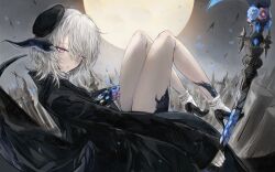  1girl absurdres au_ra black_hat black_robe dragon_girl dragon_horns dragon_tail final_fantasy final_fantasy_xiv hachi0047 hair_over_one_eye hat high_heels highres holding holding_staff horns looking_at_viewer mini_hat moon red_eyes robe scales socks solo staff tail warrior_of_light_(ff14) white_hair 