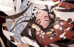  1boy black_hair blade_to_throat blue_capelet capelet chinese_commentary closed_mouth eyeshadow facial_mark farewell_my_concubine_(the_tale_of_food) forehead_mark hair_ornament headdress highres lipstick long_hair makeup male_focus parted_bangs peking_opera pom_pom_(clothes) pom_pom_hair_ornament portrait red_eyeshadow red_lips red_veil solo the_tale_of_food upside-down v-shaped_eyebrows veil very_long_hair wenyiyuuuuu 