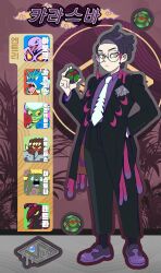  1boy :< arbok barbaracle black_hair black_jacket black_pants collared_shirt commentary_request corbeau_(pokemon) dusk_ball eyewear_strap garbodor glasses gyarados hand_in_pocket highres holding holding_poke_ball jacket korean_commentary korean_text long_sleeves male_focus necktie pants peeking_pickle poke_ball pokemon pokemon_(creature) pokemon_legends:_z-a purple_shirt roserade round_eyewear scolipede shirt shoes standing translation_request white_necktie yellow_eyes 