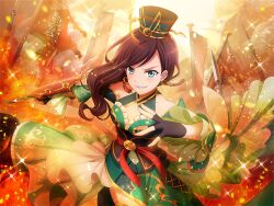  1girl black_gloves blue_eyes brown_hair cosplay dress earrings fingerless_gloves flag game_cg gloves green_dress green_hat grey_hat hand_on_own_hip hat jewelry liu_bei liu_bei_(cosplay) long_hair long_sleeves looking_at_viewer official_art polearm romance_of_the_three_kingdoms shield shoujo_kageki_revue_starlight shoujo_kageki_revue_starlight_-re_live- smirk solo spear torn_flag upper_body v-shaped_eyebrows weapon yanagi_koharu 