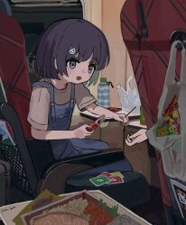  2girls absurdres airplane_interior bag blue_overalls bottle child food hair_ornament hairclip highres holding holding_food multiple_girls open_mouth original overalls plastic_bag pocky reflection short_sleeves sitting solo_focus tray twitter_username uno_(game) violet_eyes wanigumo window 