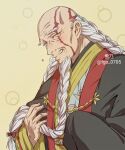 1boy bald beard blush braid braided_beard chinese_clothes facial_hair fate/grand_order fate_(series) highres long_beard magatama male_focus multiple_braids old old_man scar scar_across_eye smile solo stardust_(star) thick_eyebrows upper_body very_long_beard white_hair wrinkled_skin yellow_background yellow_eyes zhang_jue_(fate) 