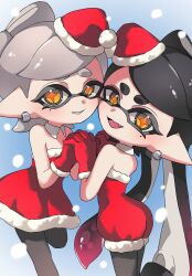  +_+ 2girls black_hair bow-shaped_hair callie_(splatoon) chiru_spla27 cousins detached_collar dress fangs fur-trimmed_jumpsuit fur_trim gloves grey_hair hat highres holding_hands inkling jumpsuit long_hair marie_(splatoon) mole mole_under_eye multiple_girls open_mouth pantyhose pointy_ears red_gloves red_jumpsuit santa_costume santa_hat short_jumpsuit smile splatoon_(series) strapless strapless_dress strapless_jumpsuit tentacle_hair yellow_eyes 