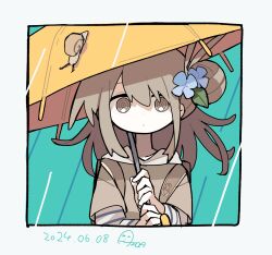  1girl aida_(aidia) border brown_eyes brown_hair brown_hoodie closed_mouth commentary_request dated green_background hair_between_eyes hair_bun highres holding holding_umbrella hood hood_down hoodie layered_sleeves long_hair long_sleeves looking_at_viewer original rain short_over_long_sleeves short_sleeves signature single_side_bun snail solo striped_sleeves umbrella upper_body white_border yellow_umbrella 