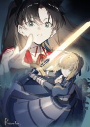  2girls absurdres ahoge arm_up armor armored_dress artist_name artoria_pendragon_(fate) black_hair blonde_hair blue_background blue_dress chinese_commentary collared_shirt commentary_request couple dress excalibur_(fate/stay_night) fate/stay_night fate_(series) glowing glowing_sword glowing_weapon green_eyes hair_bun hair_up highres jacket leaning_forward looking_at_viewer multiple_girls parted_bangs parted_lips reaching reaching_towards_viewer red_jacket saber_(fate) shirt teeth tohsaka_rin twintails upper_body weapon zhilideyueduqi 