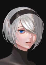  1girl 2b_(nier:automata) absurdres aegyo_sal black_background black_hairband blue_eyes commentary eyelashes grey_hair hair_over_one_eye hairband highres looking_at_viewer mole mole_under_mouth nier:automata nier_(series) parted_bangs pink_lips short_hair simple_background solo straygoatling upper_body 