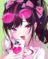  1girl :d absurdres animal_print blush bow brown_hair cellphone commentary earrings eyewear_on_head fang fingernails green_background hair_bow hair_ornament heart heart_earrings highres holding holding_phone jewelry jururu korean_commentary leopard_print long_hair looking_at_viewer lovett35 nail_polish open_mouth phone pink-tinted_eyewear pink_bow pink_eyes pink_nails ponytail puffy_short_sleeves puffy_sleeves short_sleeves side_ponytail sidelocks skin_fang smartphone smile solo sunglasses swept_bangs tinted_eyewear upper_body virtual_youtuber waktaverse 