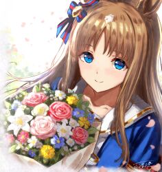  1girl animal_ears armband blue_eyes blue_jacket blush bouquet bow brown_hair closed_mouth collarbone commentary_request ear_bow ear_ribbon flower grass_wonder_(stone-piercing_blue)_(umamusume) grass_wonder_(umamusume) highres holding holding_bouquet horse_ears horse_girl jacket long_hair looking_at_viewer multicolored_hair red_armband sailor_collar smile solo umamusume white_hair white_sailor_collar ya-ya 